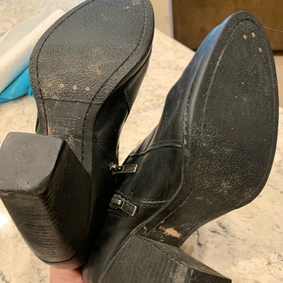 Frye Patty riding bootie 7.5 - Picture 5 of 8